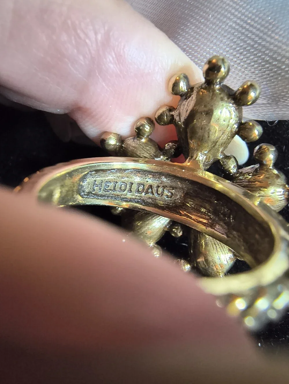 Heidi Daus Floral Crystal Statement Ring Size 9 Blue AB Rhinestone Gold Tone NOS